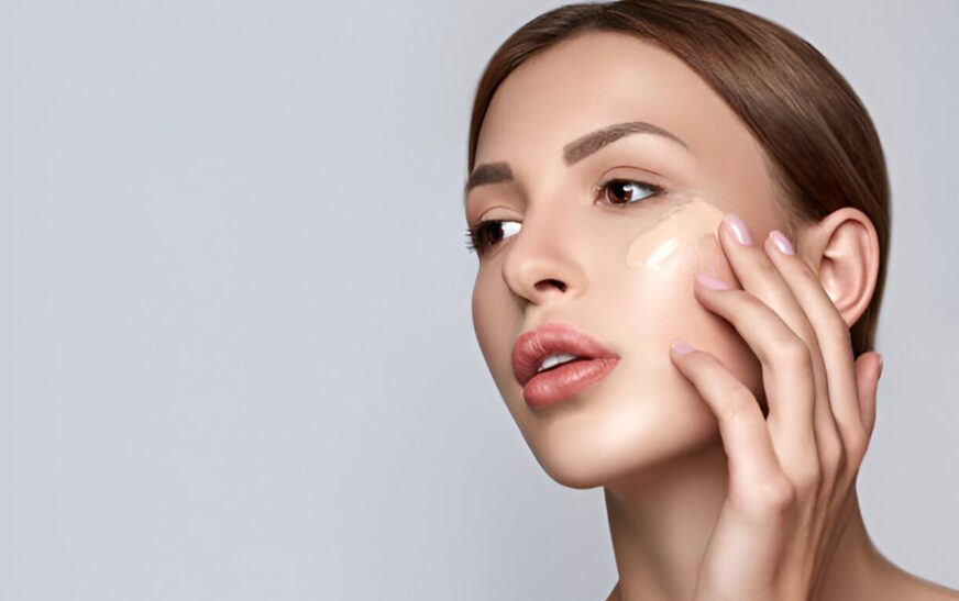 Lakme Absolute Foundation